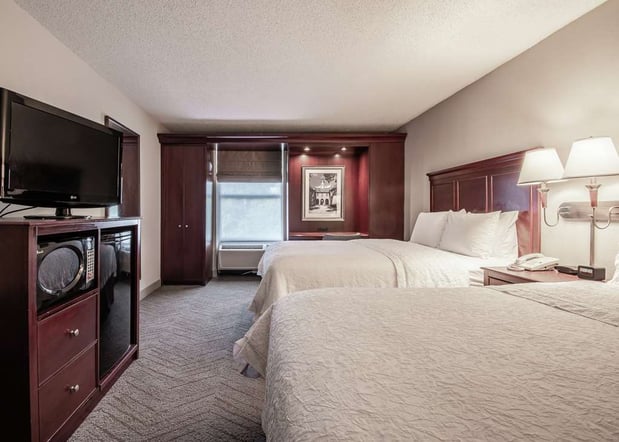 Images Hampton Inn & Suites Williamsburg-Richmond Rd.