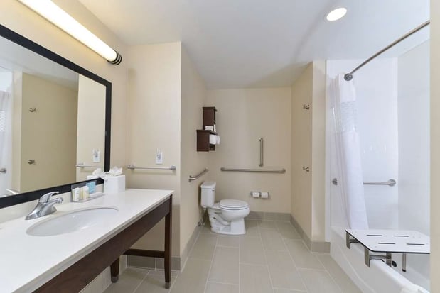 Images Hampton Inn & Suites Des Moines Downtown