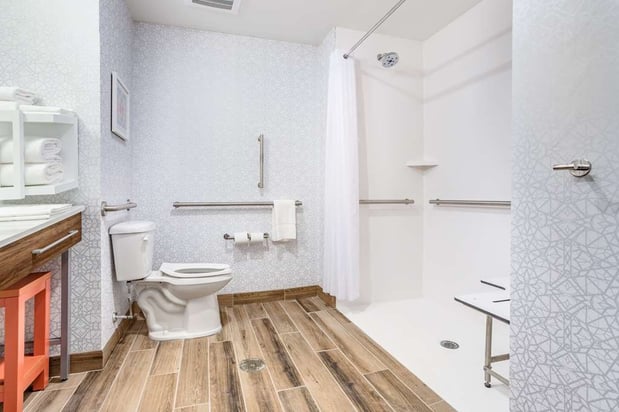 Images Hampton Inn by Hilton Bedford