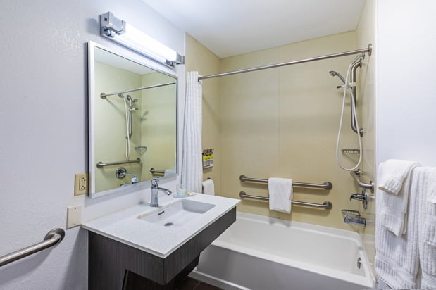 Images Candlewood Suites Hattiesburg by IHG