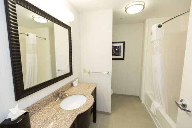 Images Hampton Inn & Suites Oklahoma City Airport