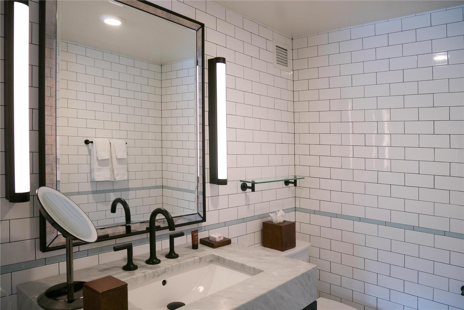 Hotel Theodore Seattle Downtown, Tapestry by Hilton