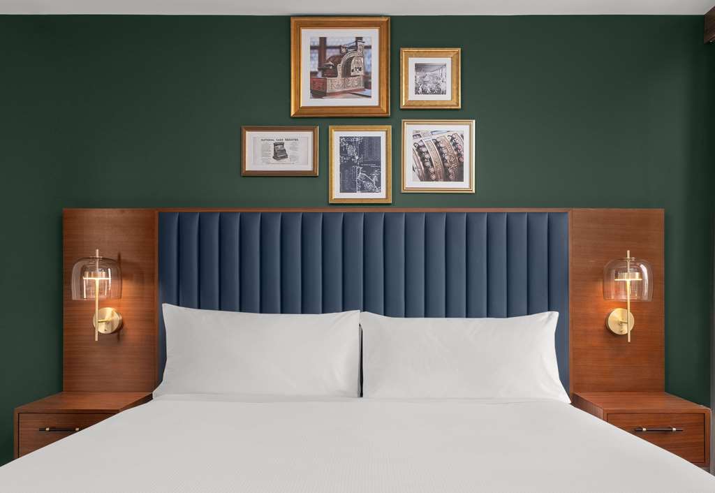 Guest room