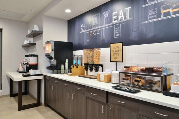 Images Hampton Inn Cedar Falls Downtown