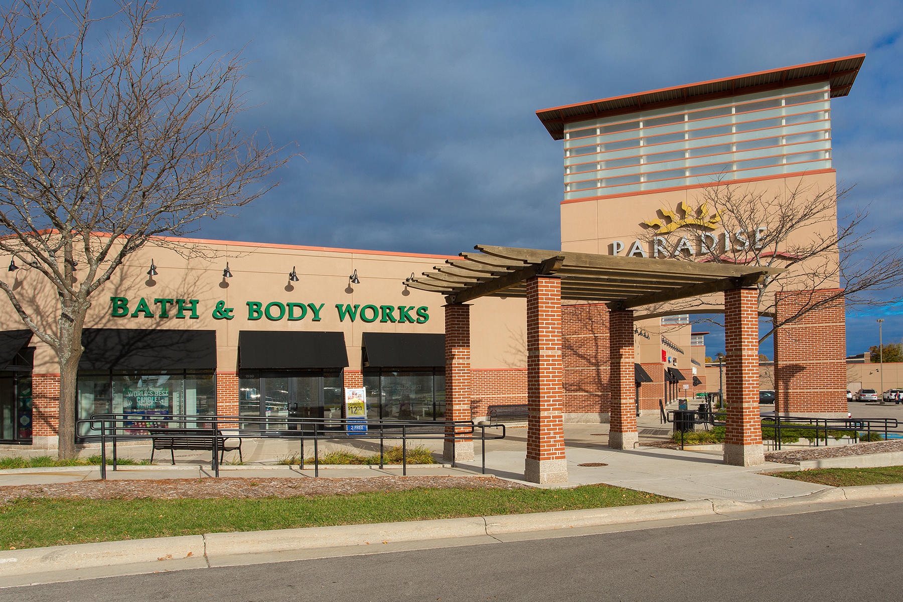 Bath & Body Works at Paradise Pavilion Shopping Center