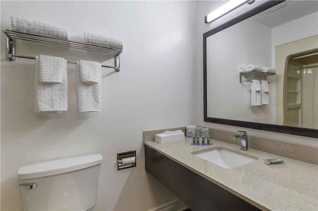 Images SureStay by Best Western Kemptville