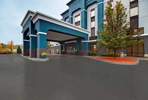 Images Hampton Inn & Suites Syracuse Dewitt