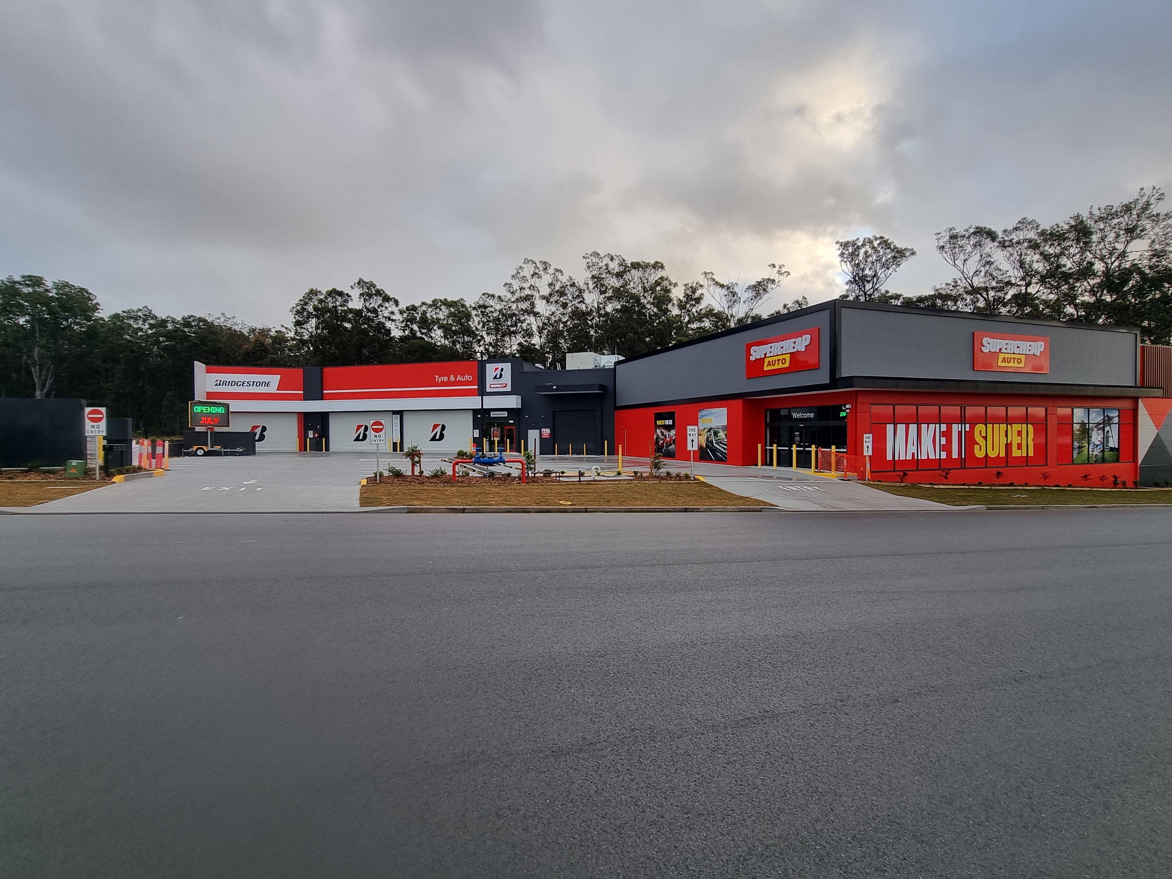 Images Bridgestone Select Tyre & Auto Huntlee