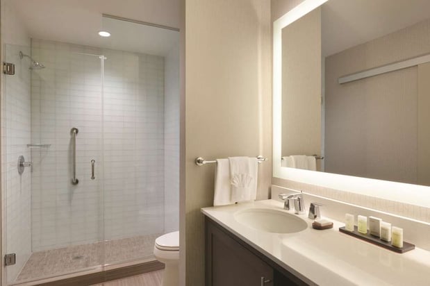 Images Embassy Suites by Hilton The Woodlands® at Hughes Landing