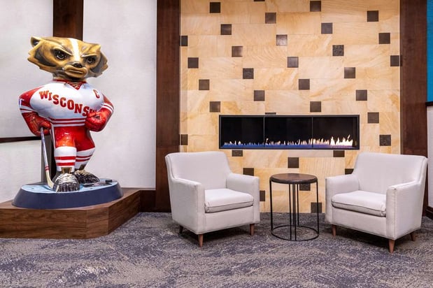 Images Hampton Inn & Suites Madison Downtown