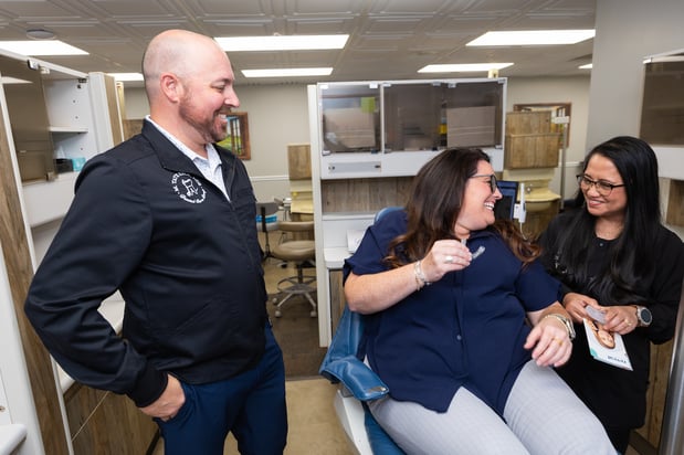 Images Tate Eble, DDS