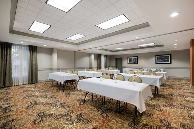 Images Hampton Inn McHenry