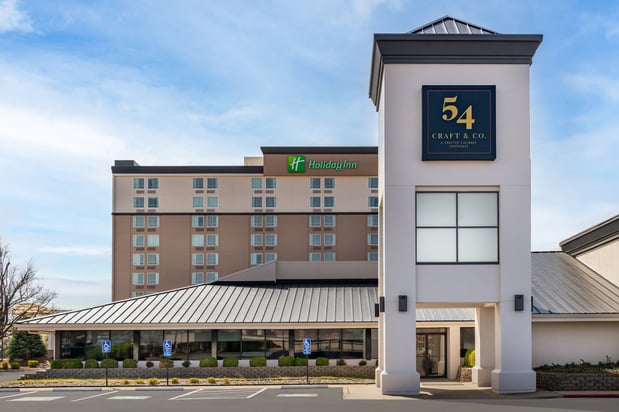 Images Holiday Inn Wichita East I-35 by IHG