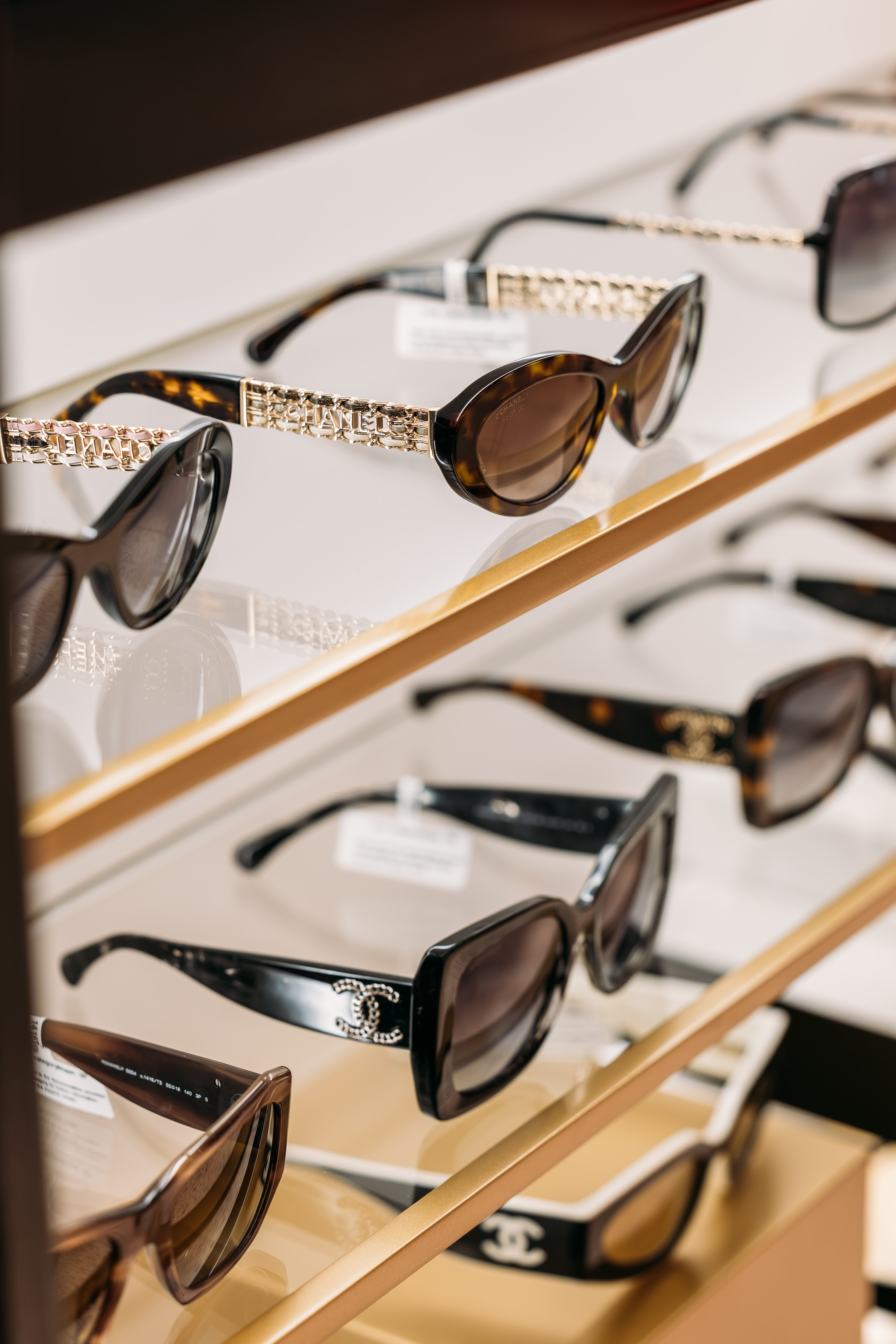 Images Sunglass Hut Sydney Flagship
