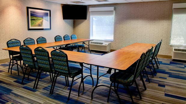 Images Holiday Inn Express & Suites Sioux City - Southern Hills by IHG