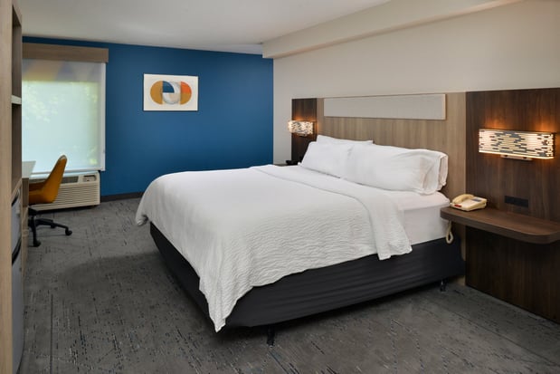 Images Holiday Inn Express Lewisburg/New Columbia by IHG