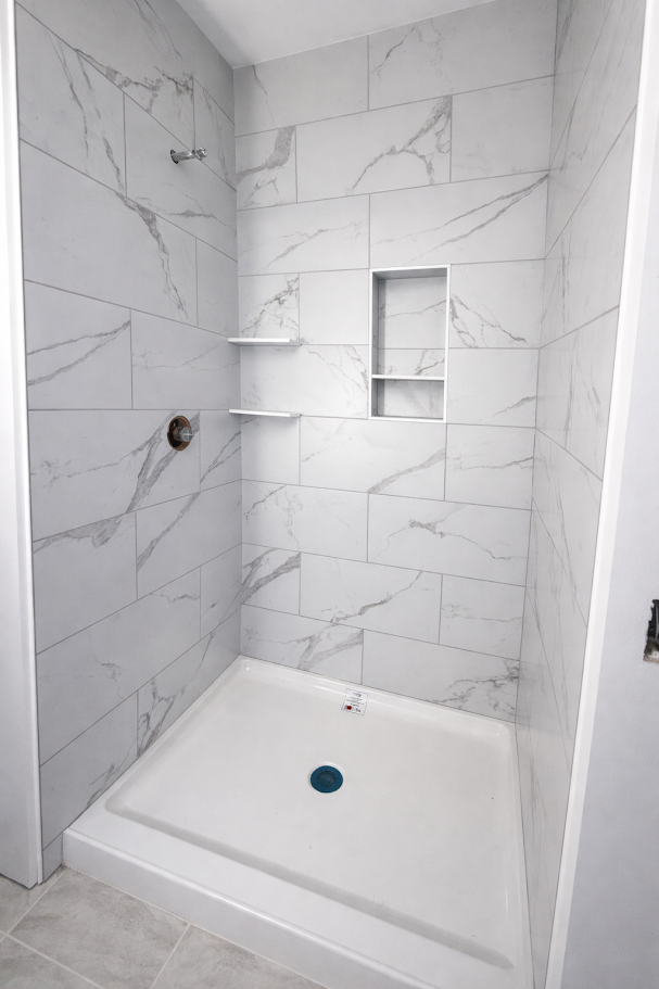 Snow Custom Tile & Bath Image