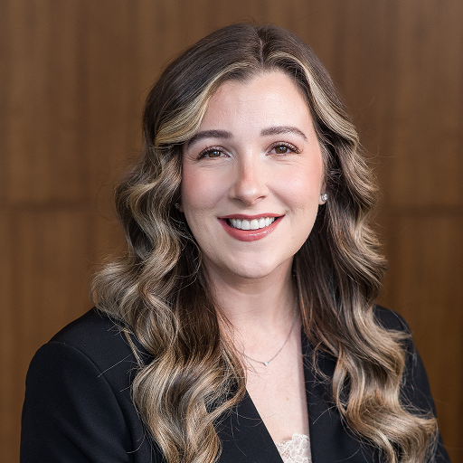 Meagen Emard headshot.