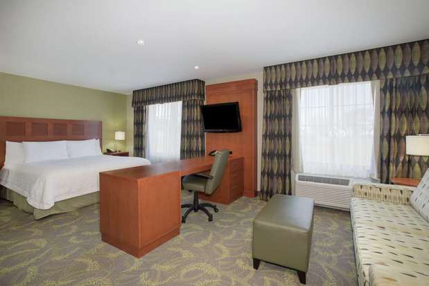 Images Hampton Inn & Suites Astoria
