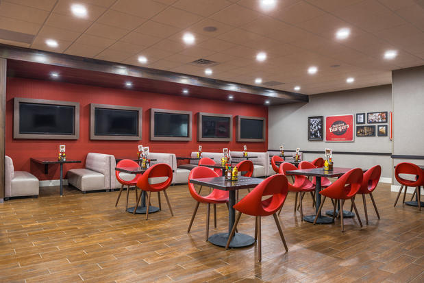 Images Holiday Inn Auburn-Finger Lakes Region by IHG