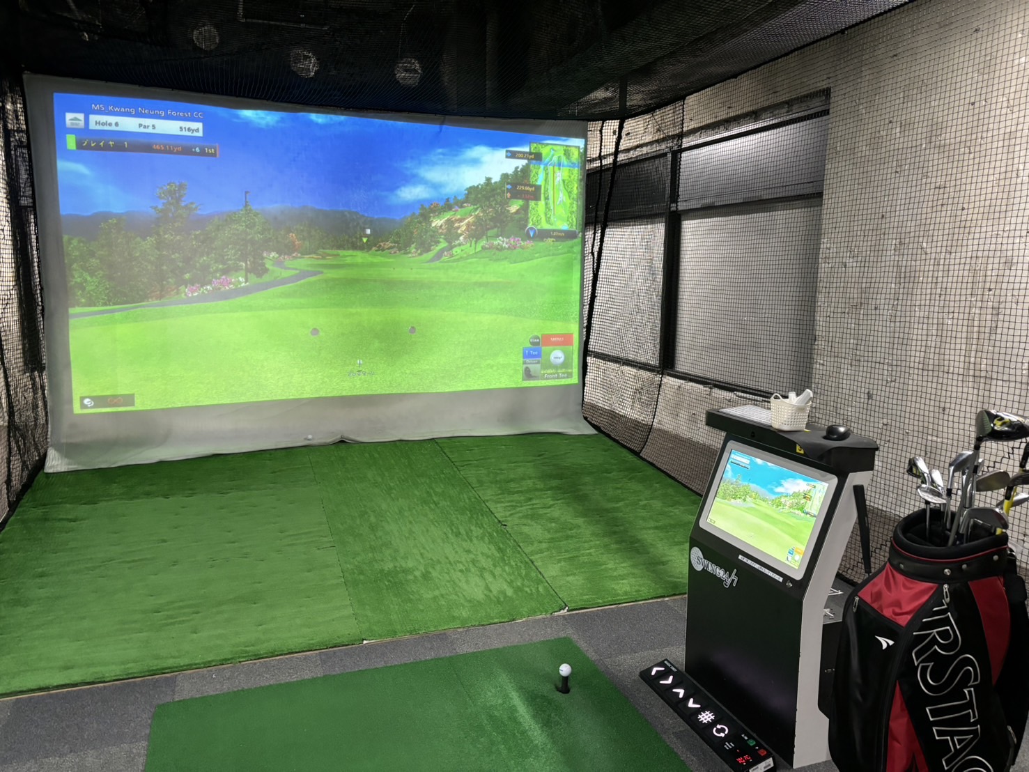 Images インドアゴルフ練習場 SWING24/7 三田店