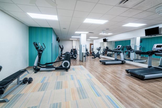 Images Holiday Inn Express Abrams Hall