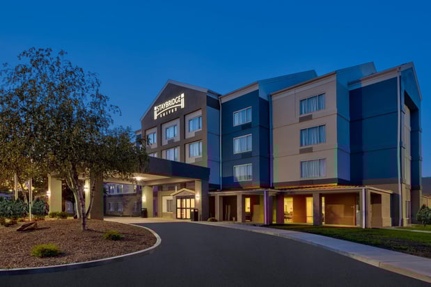 Images Staybridge Suites Pittsburgh Airport by IHG