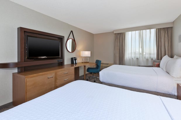 Images Crowne Plaza Columbus North- Worthington by IHG