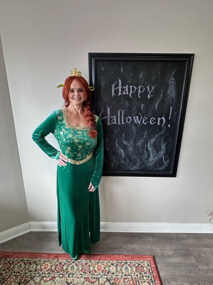 Happy Halloween from your Oxford State Farm family! This year, we have State Farm's own #Mahomes and #Maauto,  as well as #PrincessFiona from Shrek, the #WidowWitch and #ForrestGump! We hope everyone has a happy and safe Halloween.