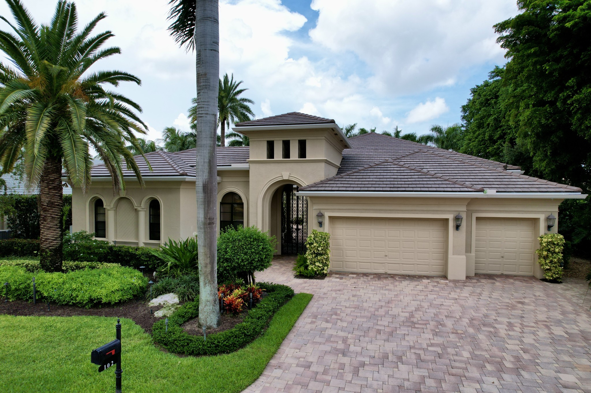 We replaced this roof and installed a flat tile from Eagle. This tile color is called Cocoa Range.