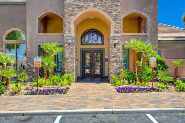 Images Copper Creek Apartments