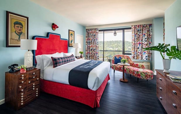 Images Graduate by Hilton Fayetteville, AR