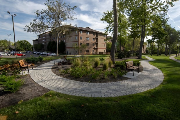 Images One Lincoln Park