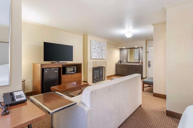 Images Best Western Plus CottonTree Inn