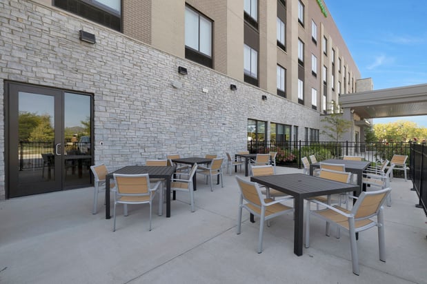 Images Holiday Inn Chicago – Tinley Park by IHG