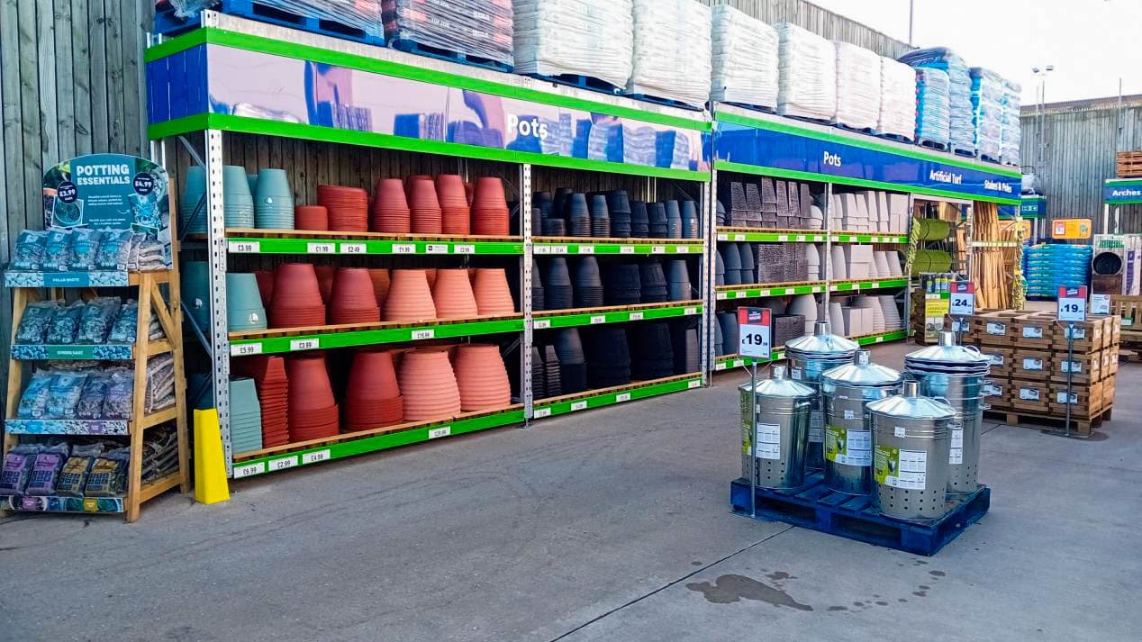Images B&M Home Store with Garden Centre
