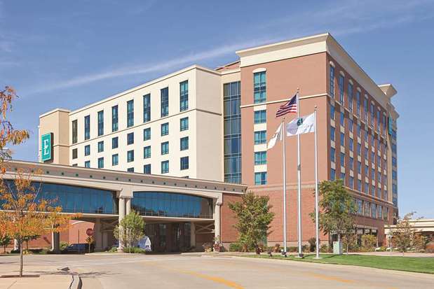 Images Embassy Suites by Hilton East Peoria Riverfront Hotel & Conference Center