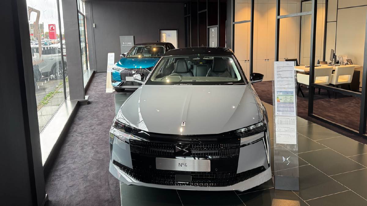 DS 3 and DS No4 Inside Evans Halshaw DS Salon Cardiff