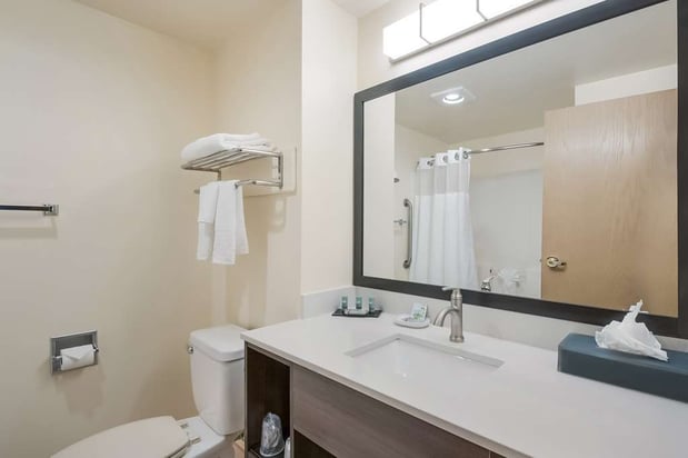 Images SureStay Plus by Best Western SeaTac Airport