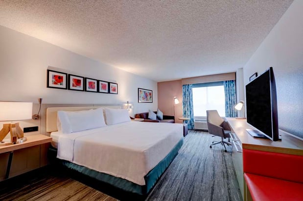 Images Hilton Garden Inn Anaheim/Garden Grove