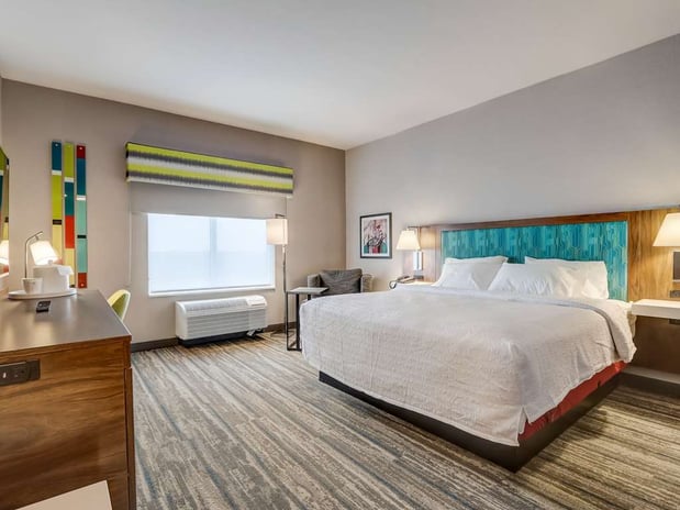 Images Hampton Inn and Suites by Hilton Cincinnati Midtown Rookwood