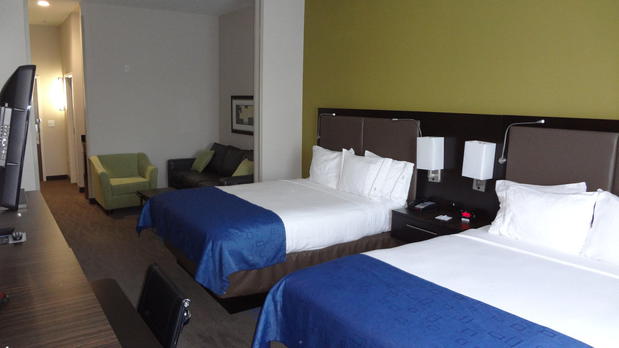 Images Holiday Inn Express & Suites El Reno, an IHG Hotel