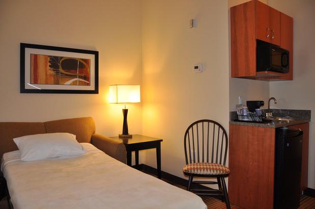 Images Holiday Inn Express & Suites Prattville South, an IHG Hotel