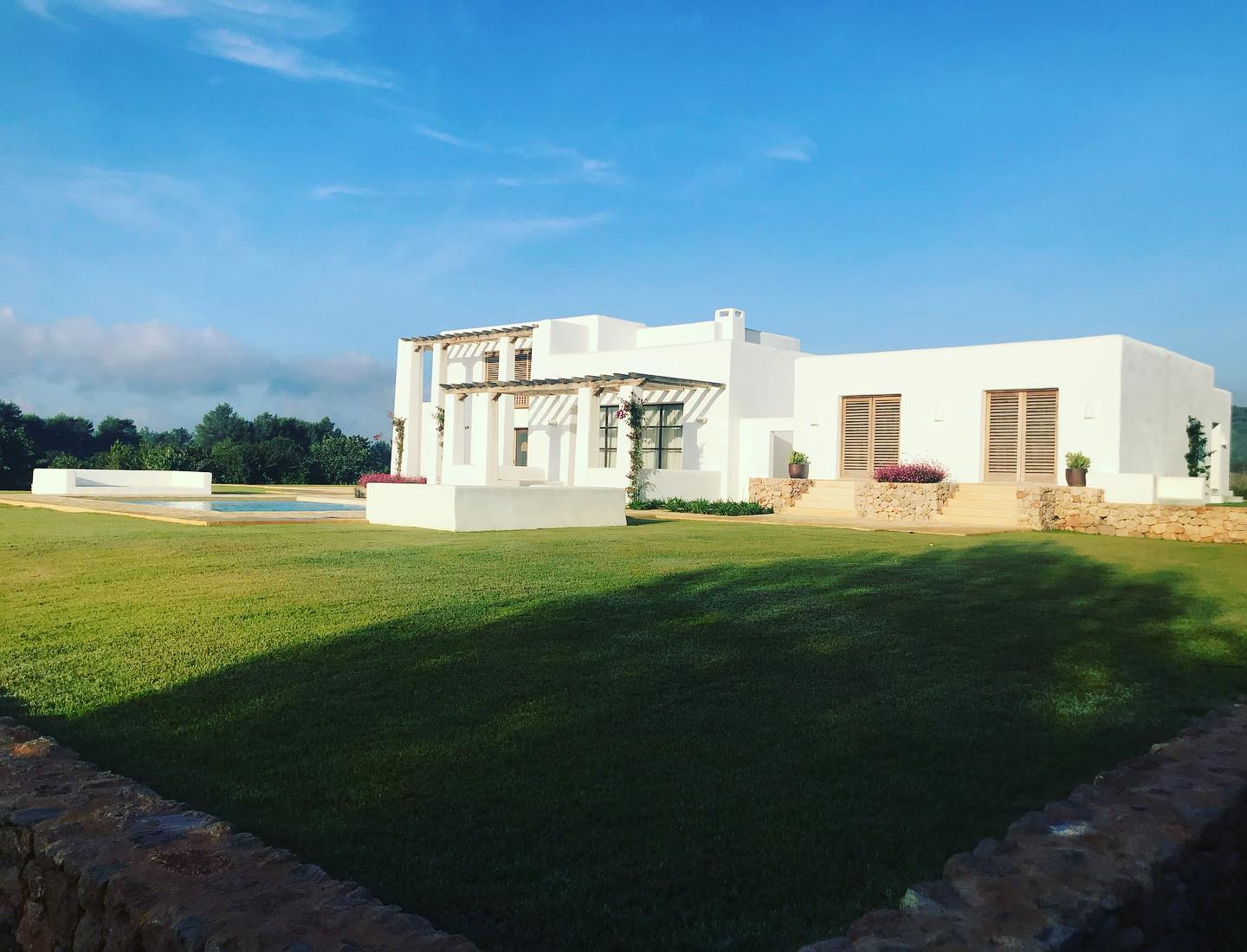 Images ARIANGARDENS. Jardineria y paisajismo profesional en Ibiza