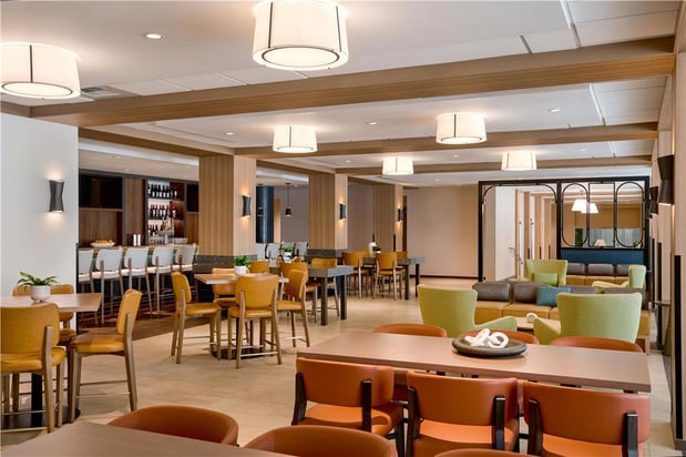 Images Hilton Garden Inn LAX Los Angeles Airport