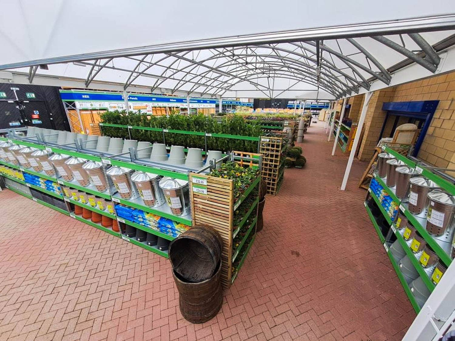 Images B&M Home Store with Garden Centre