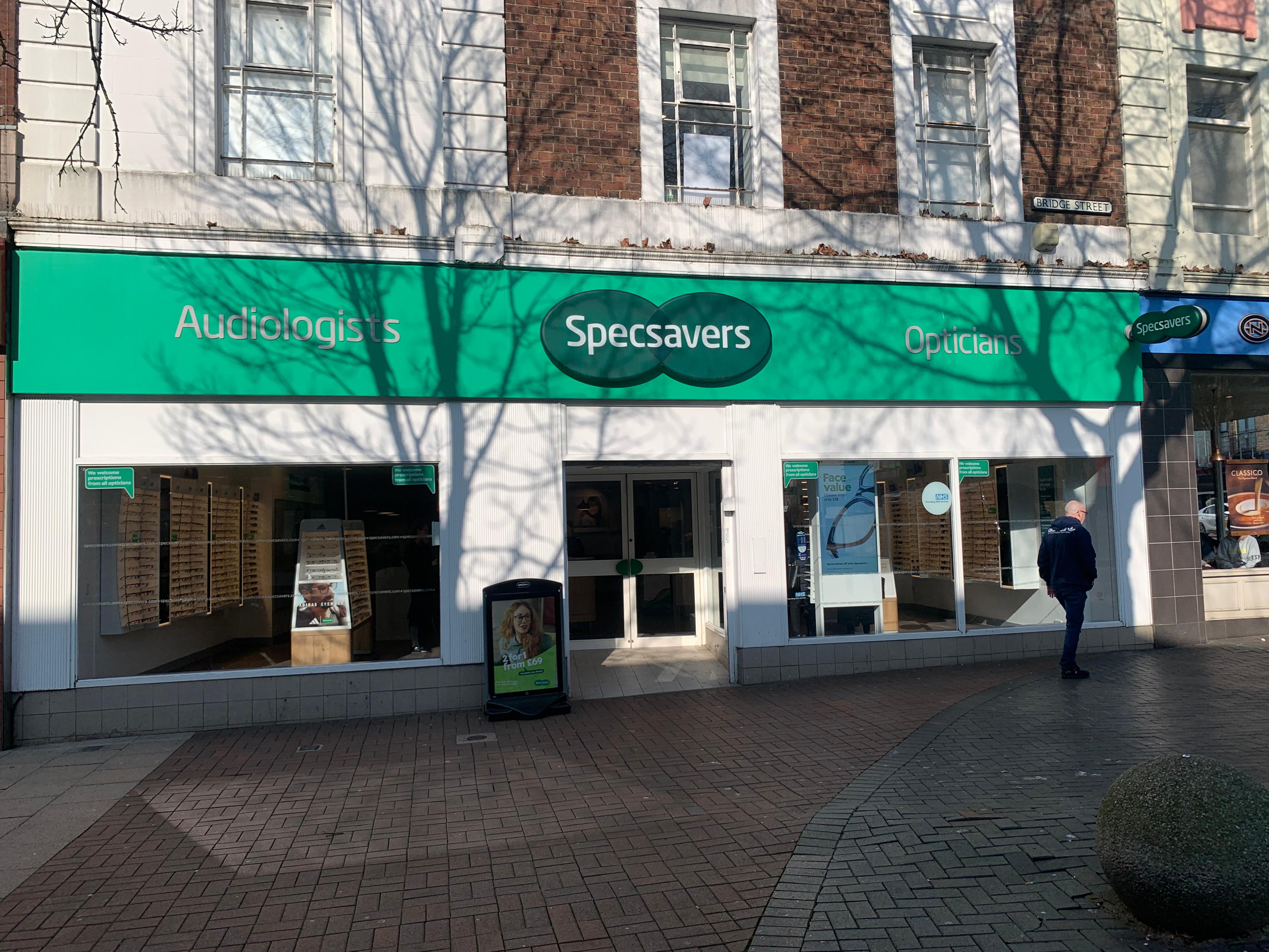 Specsavers Opticians and Audiologists - St Helens Specsavers Opticians and Audiologists - St Helens St Helens 01744 453665