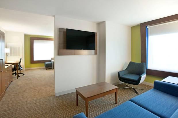 Images Holiday Inn Express & Suites Austin Downtown - University by IHG