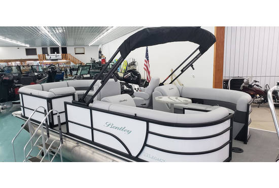 Staples Sports Lincoln Image