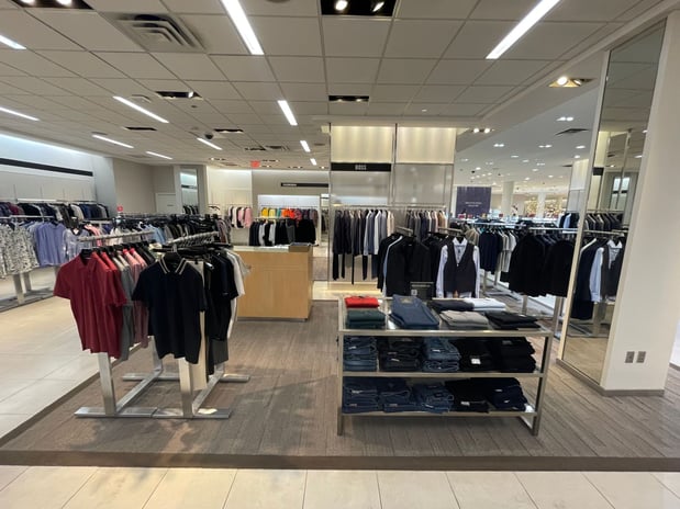 Images BOSS Shop - Saks Shop - Palm Beach Gardens